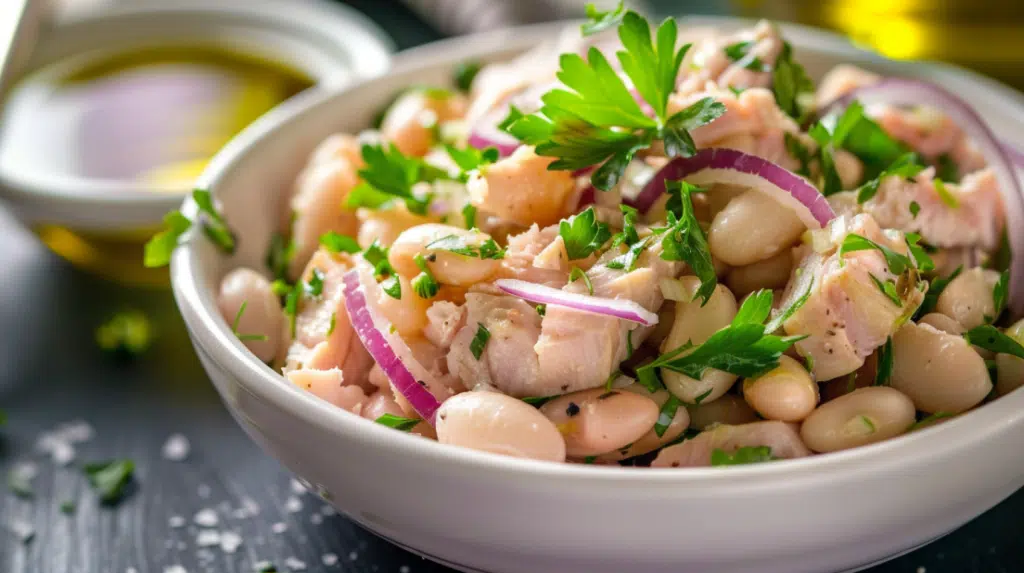 Fresh tuna white bean salad